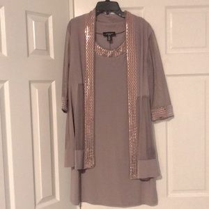 Beautiful R&M richards 6p dress